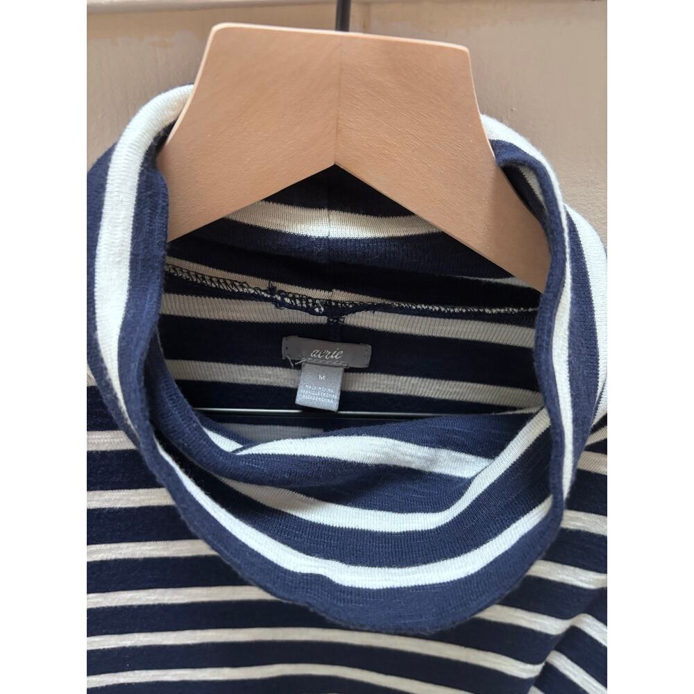 Aerie Womens Size M Long Sleeve Turtleneck Navy Blue And White Striped - Picture 2 of 7